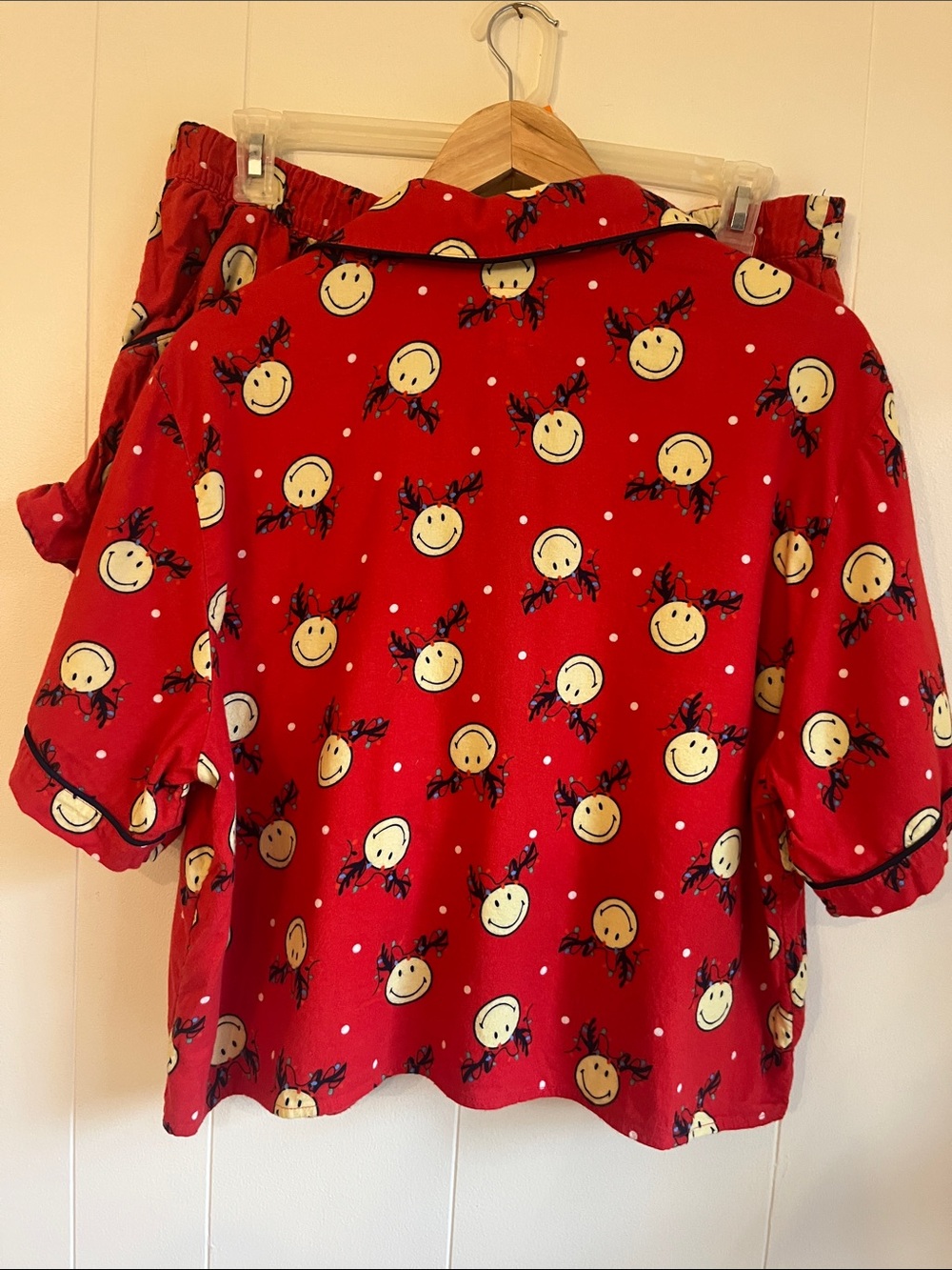 Aerie Red Smile Face Reindeer Button-Front Pajama Top and Shorts Set Sz XL - Picture 13 of 14